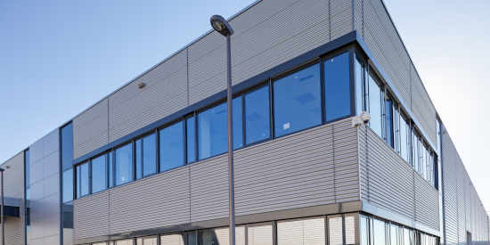 Building with Aluminum Sheet